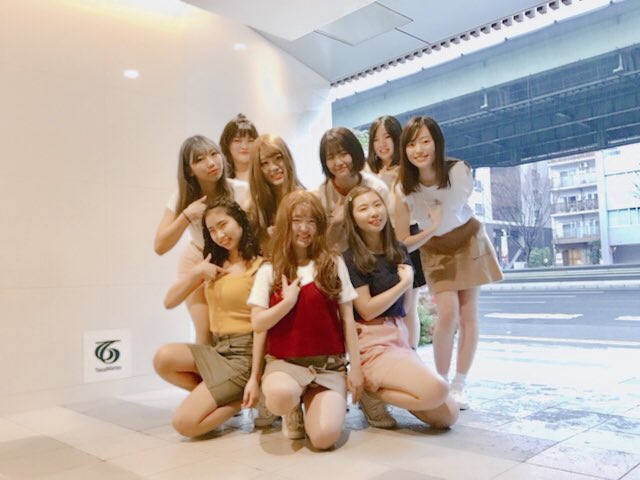 TWICEcopy's tweet photo. shadow vol.1トップバッターTWICEのLikeyで出演させていただきましたQWICE(キュワイス)です💗

一緒に踊ってくれたり掛け声してくださる方もいてとても楽しいステージになりました🤩

主催者の皆様、出演者の皆様、ありがとうございました🙇🏻‍♀️💓

 #TWICE #コピユニ #大阪 https://t.co/PkPDk2Ow29