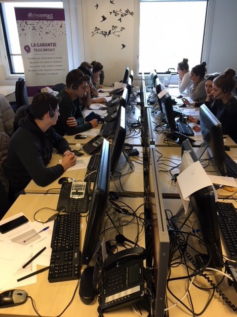 tbs_education's tweet photo. De janvier à mars, 400 étudiants du programme #tbsbachelor de #TBS se confrontent à l'argumentation téléphonique. Dépasser les objections et les appréhensions grâce à notre partenaire #telecontact https://t.co/q4ccF4yXVv