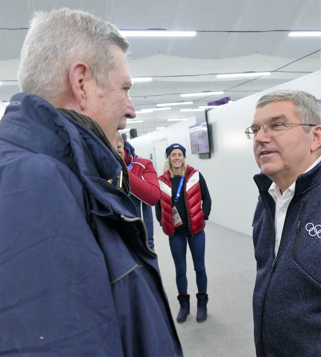 EHula_ATR's tweet photo. #ATR Editor #EdHula  with #IOC prez #ThomasBach during tour of #MainPressCenter for #Pyeongchang2018 #Olympics. https://t.co/MXmhTv21Tu