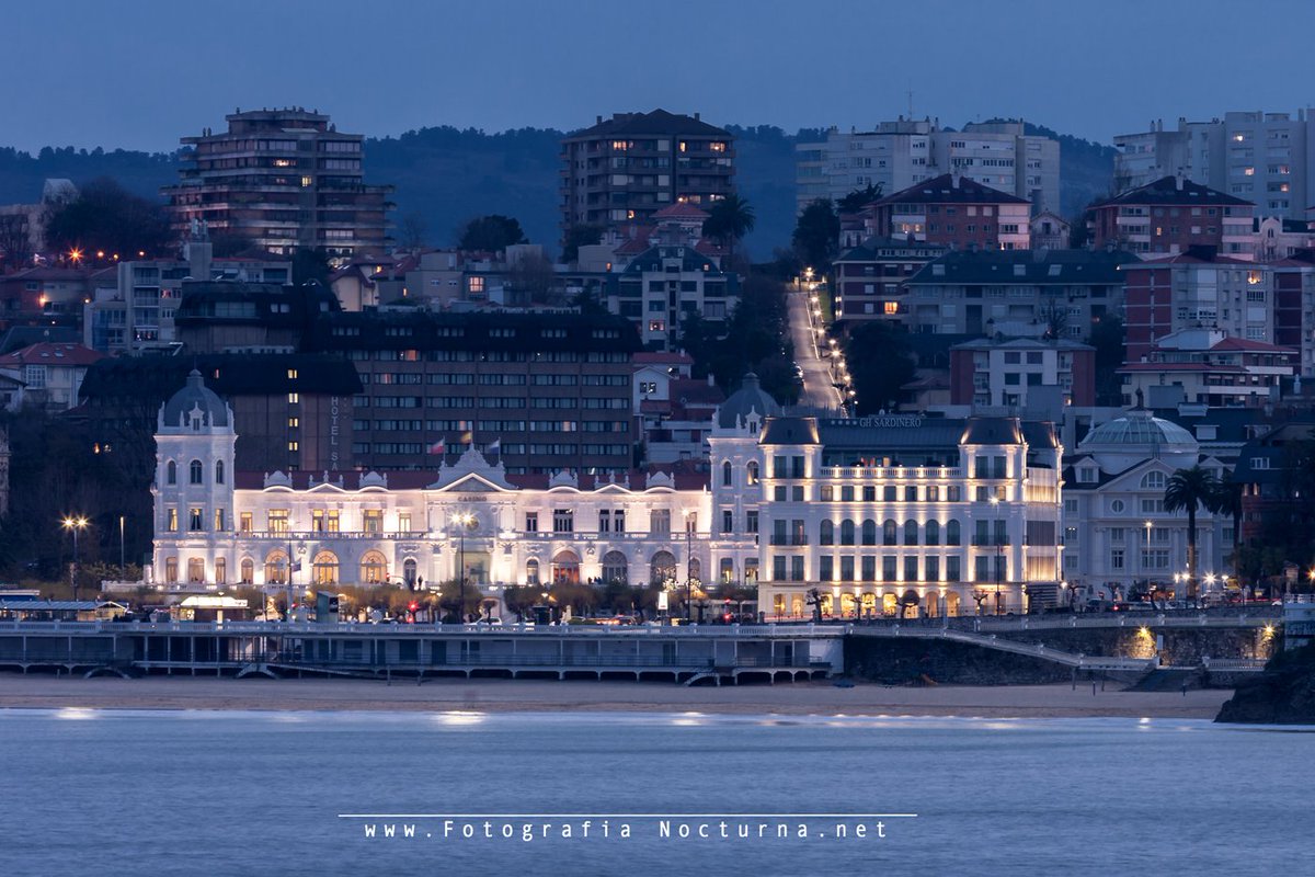 Jose Miguel Fotografia Nocturna On Twitter Nueva Entrada En Mi Blog Gran Hotel Sardinero Y Gran Casino Del Sardinero Santander Elsardinero Santandernocturna Fotografianocturna Cantabrianocturna Compartecantabria Cantabriaturismo