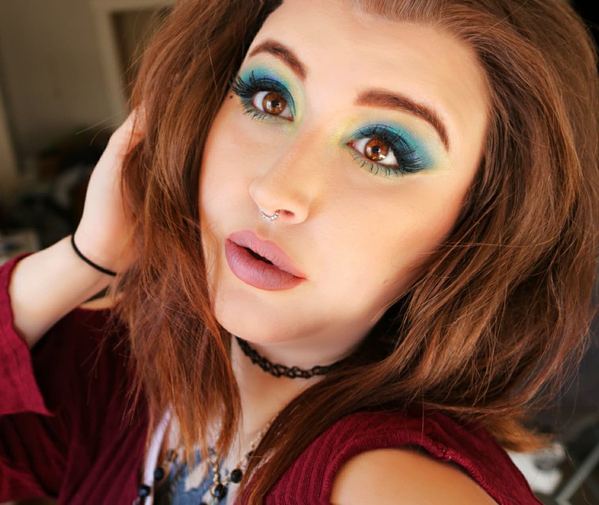 wikedkhaleesi's tweet image. Fun with @hudabeauty electric pallete, @tatcha_v  luminous dewy skin mist, @TooFaced cool girl, @LauraMercier flawless fusion foundation 💖 inspo by:  @bretmanrock and @Nikita_Dragun 🌹💋👑  #jamescharles #nikkitutorials #tatcha