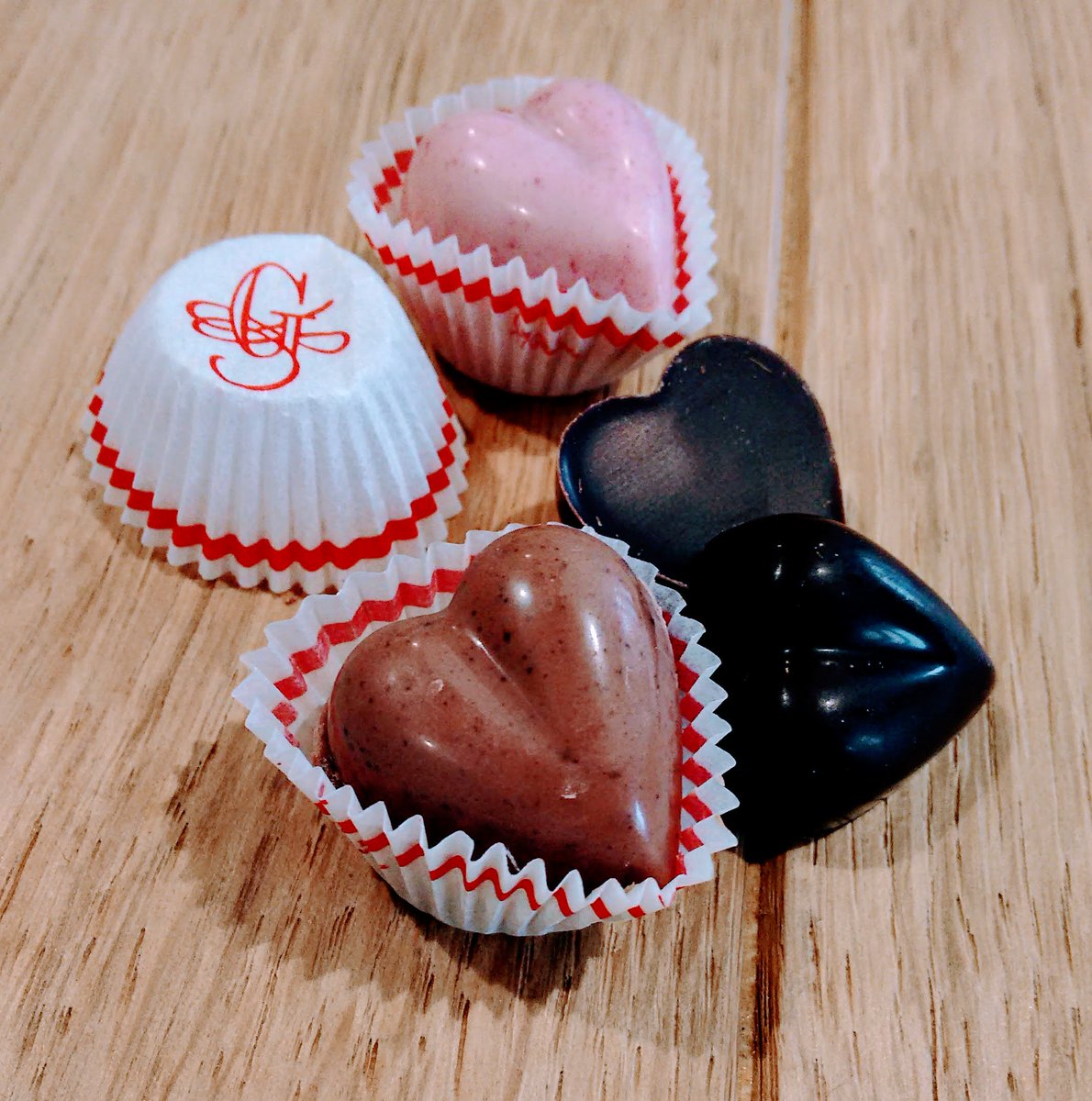 GuidoGobino's tweet photo. Un cuoricino ispirato al Cremino Cappuccino... per unire il piacere del caffè alla dolcezza del nostro #Cioccolato. https://t.co/bvw7g8FL3G