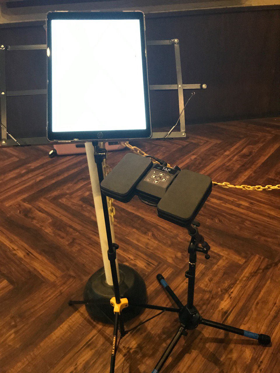 ちょっと面白い楽器店あぽろん No Twitter すかんち Rolly Glimrockersなどで活躍されているプロドラマー 小畑ポンプ様 あぽろんオリジナル商品 Airturn をご愛用頂いております ご愛用頂きありがとうございます プロドラマーの演奏を支える ちょっと面白い楽器店あぽろん No Twitter すかんち Rolly Glimrockersなどで活躍されているプロドラマー 小畑ポンプ様 あぽろんオリジナル商品 Airturn をご愛用頂いております ご愛用頂きありがとうございます プロドラマーの演奏を支える