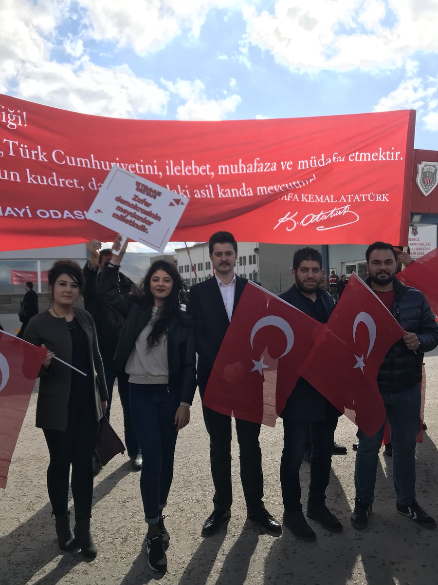 15 Temmuz Hain Fetöcülerin  Akıncı Üstü Davası için Sincanda Basın Açiklamasindayız.
<a href="/muratozkan06/">Murat Özkan 🇹🇷</a> <a href="/kurtcancelebi/">Kurtcan Çelebi</a> <a href="/mecertas/">Melih Ecertaş</a> <a href="/ServetTurkayik/">Servet Türkayık🇹🇷</a> <a href="/selcukcetin_/">Selçuk Çetin</a> <a href="/AKPURSAKLAR/">AK PARTİ PURSAKLAR 🇹🇷</a> <a href="/AKKADINPURSAKLR/">AK Kadın Pursaklar</a> <a href="/pursaklarbld/">Pursaklar Belediyesi</a> <a href="/ankarasincanbld/">Sincan Belediyesi</a>