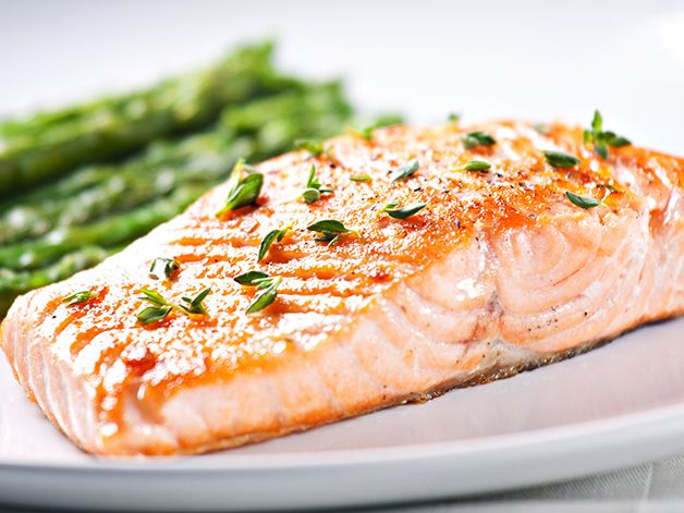 MensHealthUK's tweet photo. 7 foods that can fight hair loss https://t.co/lKYF2lT6vF https://t.co/mdDaQ2h3ev