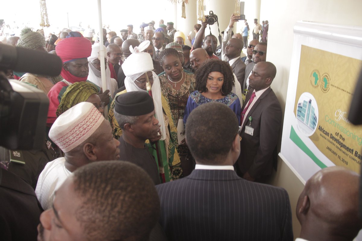 SQL_Events's tweet photo. The Commissioning and unveiling of the plaque by the Vice President, Prof. Yemi Osinbajo alongside the President of African Development Bank Group, Dr. Akinwunmi Adesina and other dignitaries. https://t.co/NmJhKPWWh2