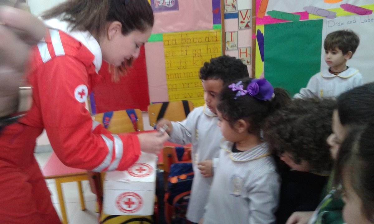 SouadGhorabi's tweet photo. "When you learn, teach. When you get, give."πΈ #KGII"C" learners #donation#redcross @DawhaHighSchool @FThaalby https://t.co/dOB2kZFdHB