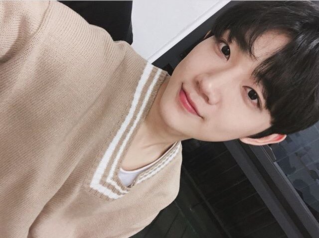 ahnHYUNGSEOP_TH's tweet photo. (IG - yuehua_project) 180212
[#ฮยองซอบ] ขอให้ฤดูใบไม้ผลิมาถึงไวๆ💐💐 https://t.co/8HmaK3JyEU