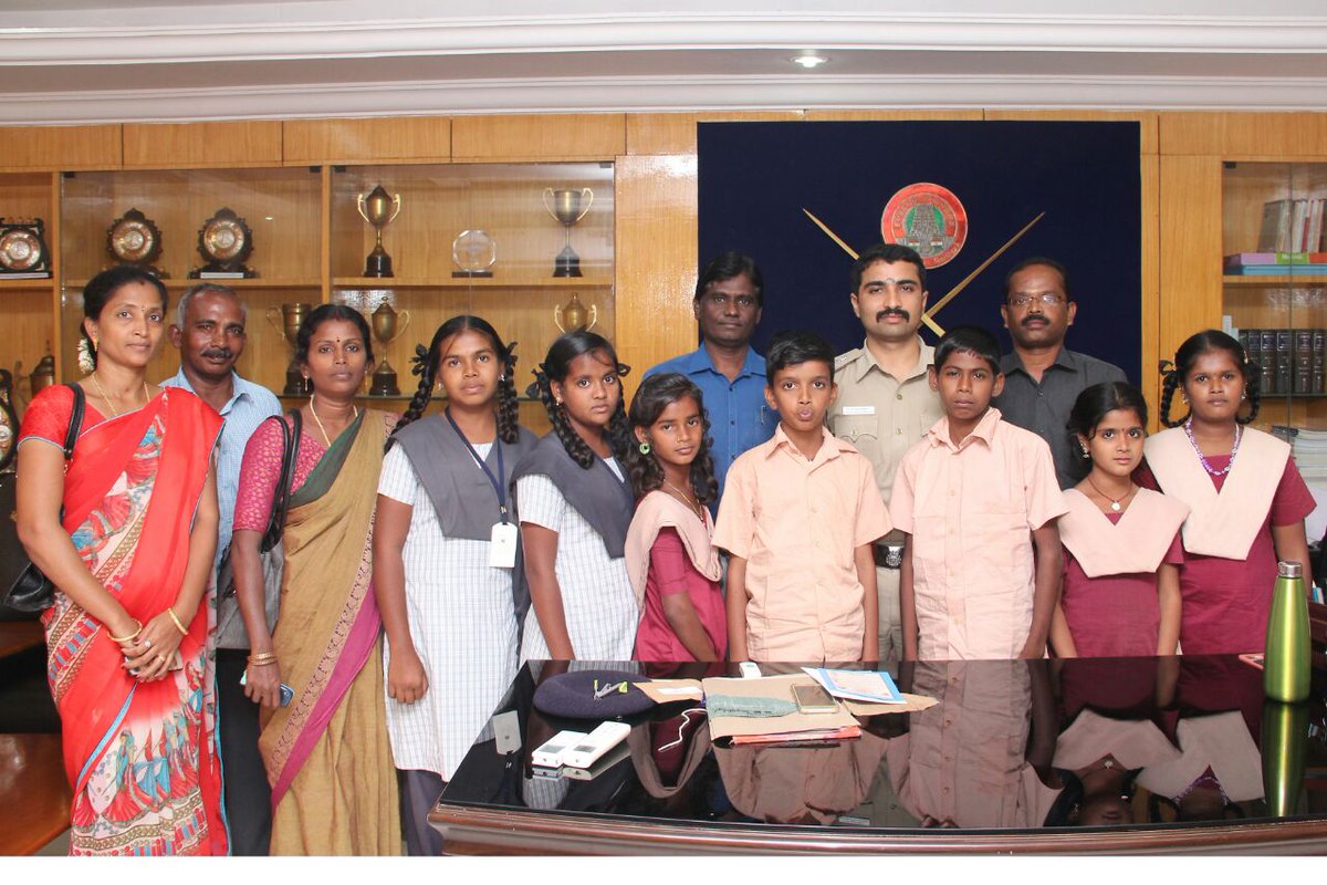 District Collector Tirunelveli Projectspark To Inspire And Ignite Tirunelveli Narikuravar Children Spent A Day With Sp And Understood About Policing They Were Happy To Spend The Entire Day Understanding District Collector Tirunelveli Projectspark To Inspire And Ignite Tirunelveli Narikuravar Children Spent A Day With Sp And Understood About Policing They Were Happy To Spend The Entire Day Understanding