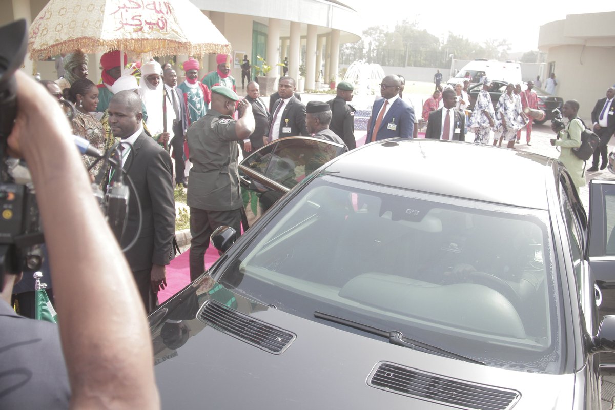 SQL_Events's tweet photo. Arrival of VVIPs at the African Development Bank Nigeria Country Department Complex Commissioning Event. https://t.co/QsAze08vah