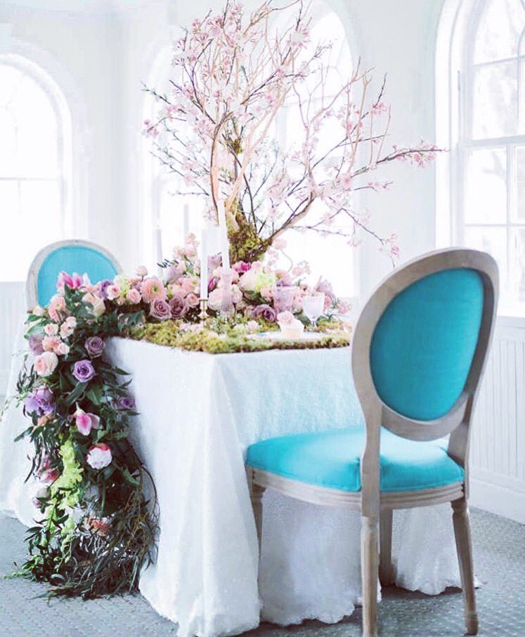 CheersEventsLDN's tweet photo. Magical woodland inspired table for two 👌 #woodland #magical #eventslondon #eventplanning https://t.co/EcjhWTfLMI