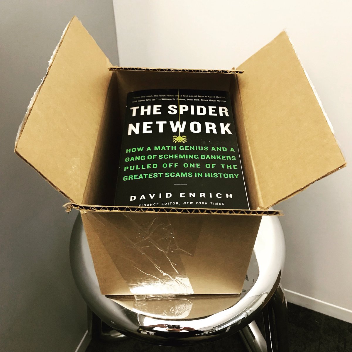 customhousebks's tweet photo. Paperback day = happy day. Congrats @davidenrich #TheSpiderNetwork is off press! #NewBook #libor #walkstreet #brokers #bankers #traders #fishybusiness #scam #greed @UBS @RBC @RBS @Citi @jpmorgan @GoldmanSachs @HSBC @BankofAmerica @nytimes @WSJ @WmMorrowBooks @HarperCollins https://t.co/JVNAgSA4OD