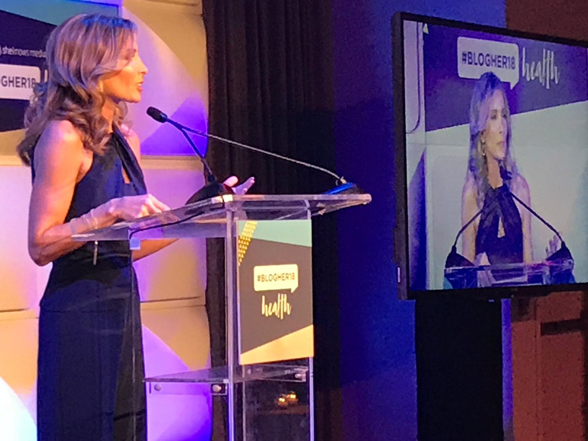 Monica61's tweet image. Olympic gymnast &amp;amp; #ovariancancer survivor @shannonmiller96 kicked off #BlogHer18 Health with an emotional and empowering bang! Check out bit.ly/2DCPCLk from @TESAROBio for her story. #OurWayForward #sponsored