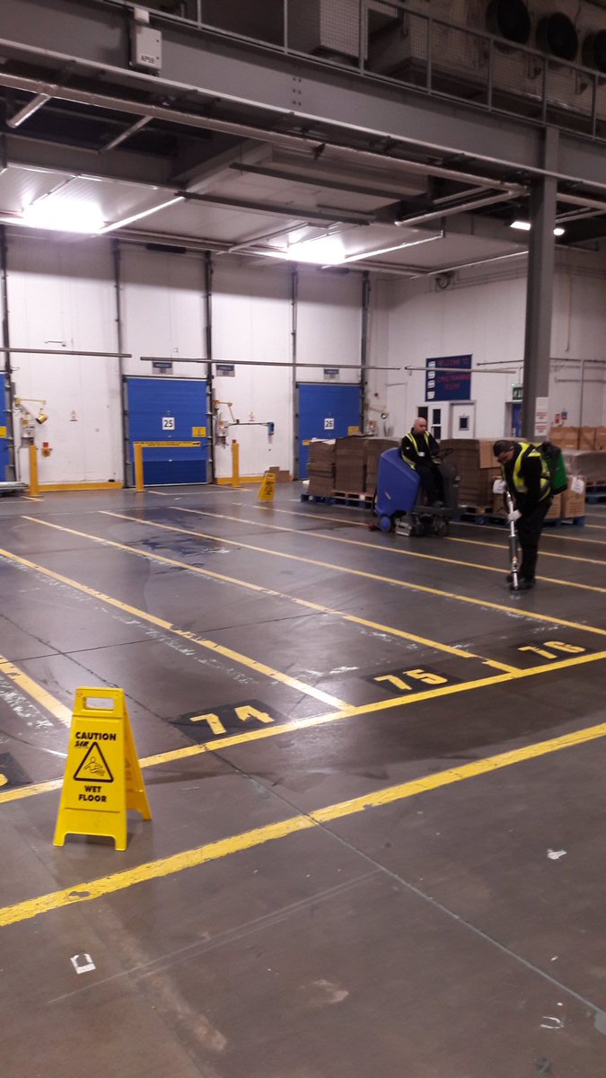 Krasmir and Ivan working together to keep the floors shining and sticker free #OneTeam #servestian <a href="/billburroughs21/">Bill Burroughs</a> <a href="/DL_Walker/">Darren Walker</a> <a href="/lmfricker/">Lee Fricker</a> @TraceyDeveroux @Servest_UK