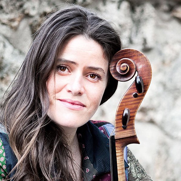 Emmanuelle bertrand et les sublimes "suites de bach" pour violoncelle le 09 juin 2018 au festival de froville!!un moment rare à ne pas manquer.....