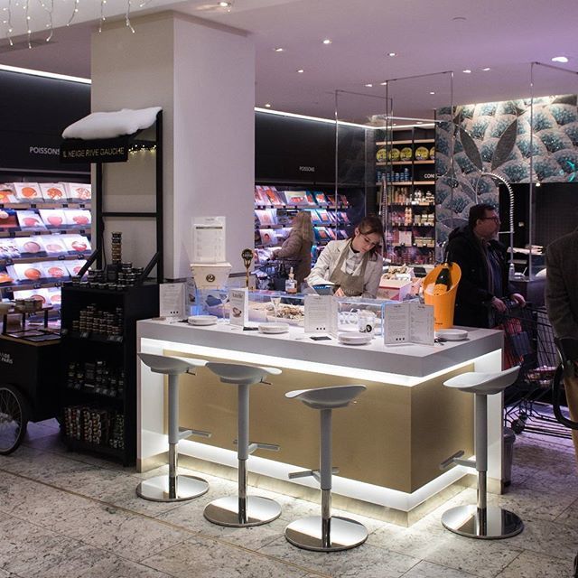 Empezamos la semana con un #proyectoefímero de Join en #Paris, en el centro comercial #grandepicerie para degustación de #ostras. Una barra pensada para ser transportable a diferentes ferias y eventos. #oysterbar #joininternacional #interiorismointernaci… ift.tt/2G8DDCa