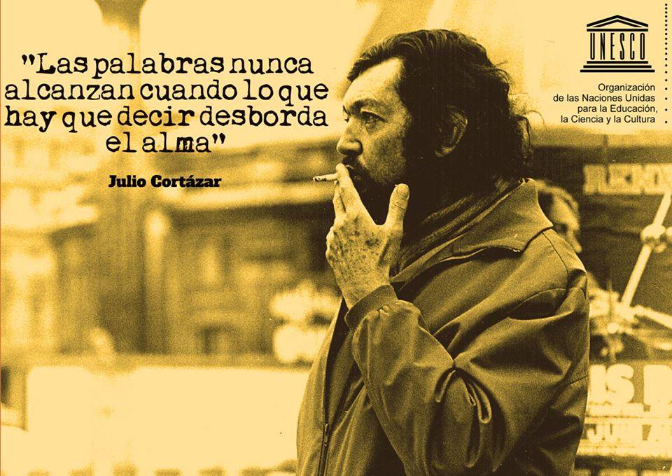 Andábamos sin buscarte, pero sabiendo que andábamos para encontrarte.

Julio Cortázar, mago de las palabras, nos dejó #TalDíaComoHoy en 1984.
