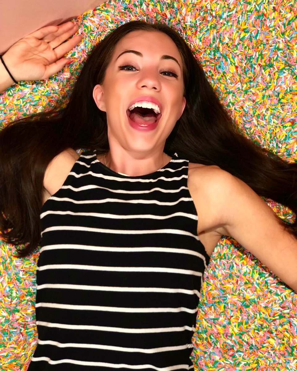 SuzanneBoyd's tweet photo. She doesn't complain. She doesn't eat cupcakes (or sprinkles).  And she believes you can heal an injury with positive thought. Please wish a Happy Birthday to one AMAZING producer --> @StephC_CBS12 https://t.co/opCa47J877