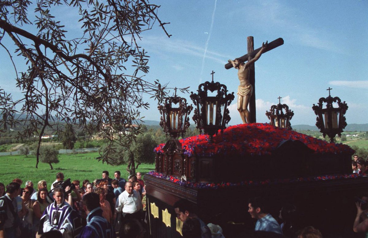 pasionencordoba's tweet photo. ¿Sabías que las primeras salidas procesionales de la @HermandadAgonia se realizaron desde un cortijo en Mirabueno? Compartimos contigo algunas de las bucólicas imágenes la hermandad del Naranjo por el campo https://t.co/0rl2C5XYgV |#PasiónEnCórdoba @JuventudAgonia https://t.co/NOMolNCqUn