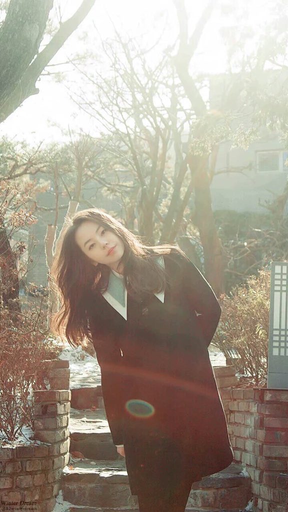 seeksten's tweet image. I think i saw someone so familiar her tweets and everything haha but I guess she is not 'her'