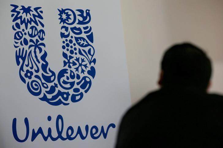 Reuters's tweet photo. Unilever threatens online ad cuts to clean up internet https://t.co/fYwlr2c3A9 https://t.co/9prKoqMRX0