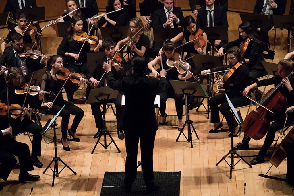 Hoy nace la cuenta oficial de la <a href="/OrquestaUCM/">Orquesta Sinfónica UCM</a> donde publicarán noticias y actividades relacionadas con la música sinfónica ¡Bienvenid@s compañer@s! 🎼😁