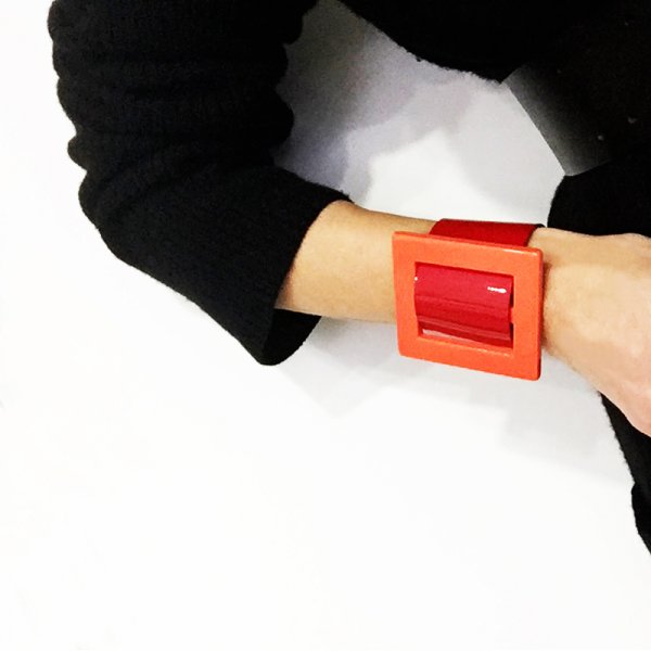 buttonsparadise's tweet photo. [NEW TRENDING MODE] Les plus beaux bracelets oversize ou comment pimper son look? https://t.co/wTtbLWwXOy #bracelet #cuir #couleur #mode #oversize #look #pimper #accessoiriser #bijou #tendances #Spring #NouvelleCollection #paris #hit #NewTrending https://t.co/AHmSNj52lX