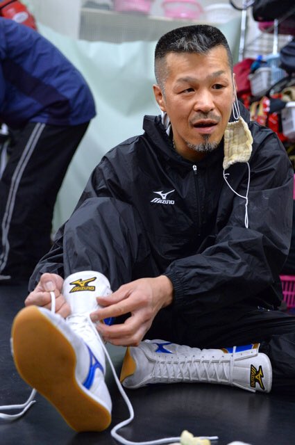 髪が伸びた ニグロか パンチか キックか 流れ的に みんなお洒落だから