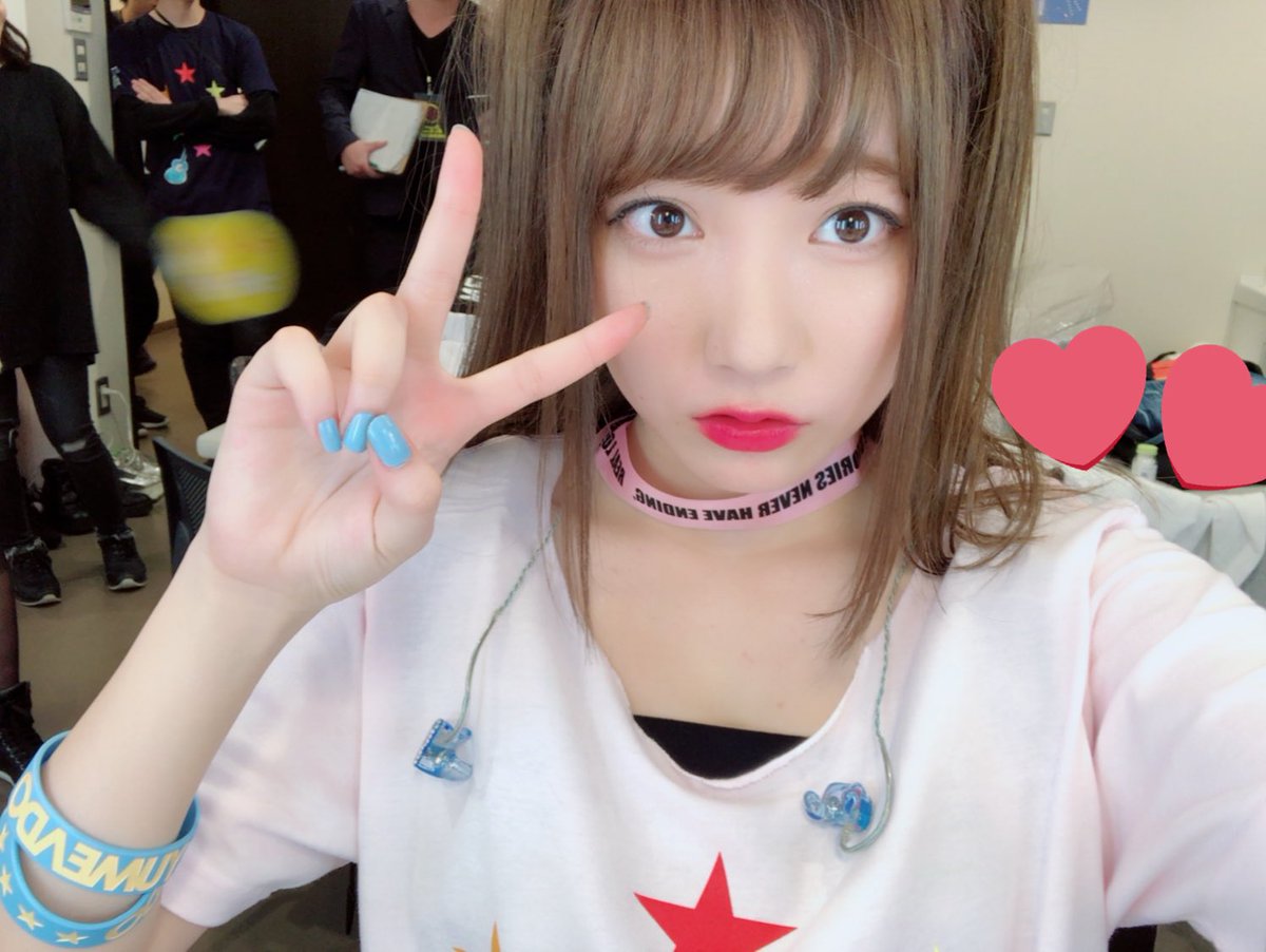 Kyouka_02's tweet photo. 豊洲pitライブ7人体制ワンマンライブ
🦈🦈🦈
遊びに来てくださった方
ありがとうございました！！！
生バンドのみなさんにも参加してもらった！
最高に楽しかった…！
今までで一番楽しかった。
今日はもっともっと
夢アドのこと
ユメトモのこと好きになれた日記念日❤️
最後は幸せすぎた顔💭💭💭笑 https://t.co/TqKLnP5Fv7