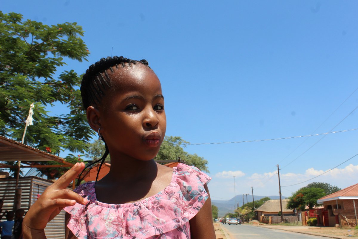 reffhairsalon's tweet photo. Hairdo: Fish-bone
Price: R150.00
Model: Mokgadi

100% Beauty, 100% Satisfaction
💇🏽‍♀️
Photos @RATARATAStore https://t.co/cCrhdW4vuc
