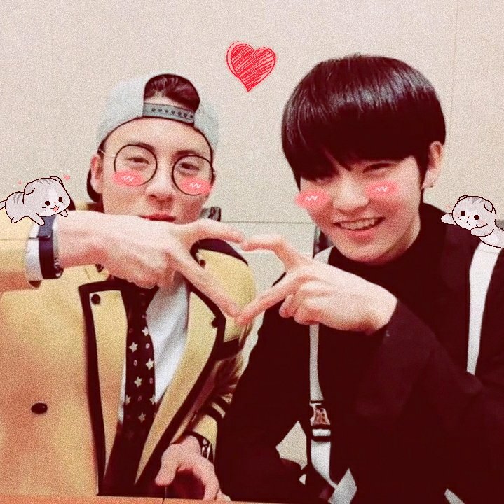 hwallsoftt's tweet photo. ⋆*ೃ .⋆ ꒰ #HWALL #ERIC ꒱⋆.ೃ*⋆
         ⋆↻ ꒰ #더보이즈 ┋#활 #에릭 ꒱*·˚ ༘♡ ⋆ 🦄💕🐱 https://t.co/etbhAetORZ