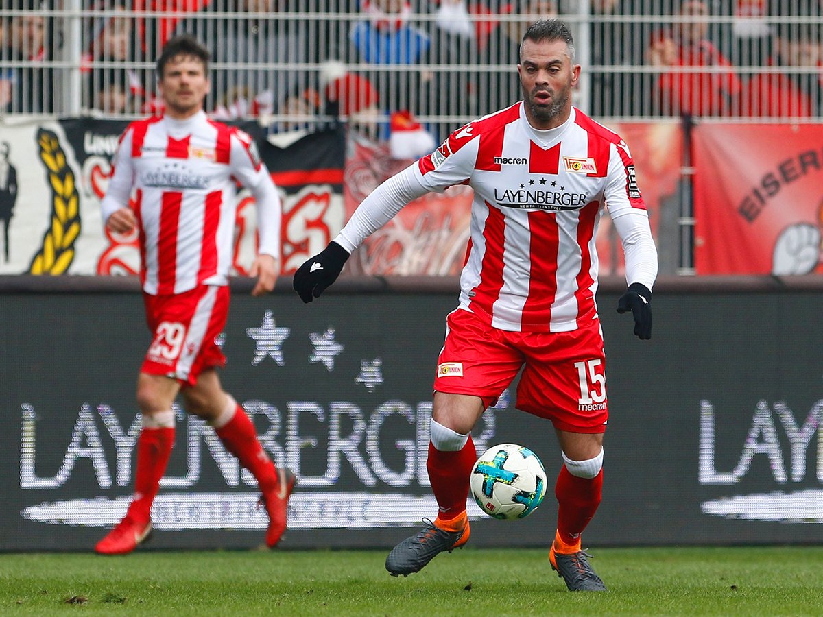 layenberger's tweet photo. Was für ein Wochenende! 
Der 1. FC Union Berlin bezwingt, dank einer tollen Leistung, zuhause den Tabellenführer aus Düsseldorf mit 3:1 🎊 Hier noch ein paar Bilder vom Spiel.

#fcu #unveu #Layenberger https://t.co/H2QcW19cyC