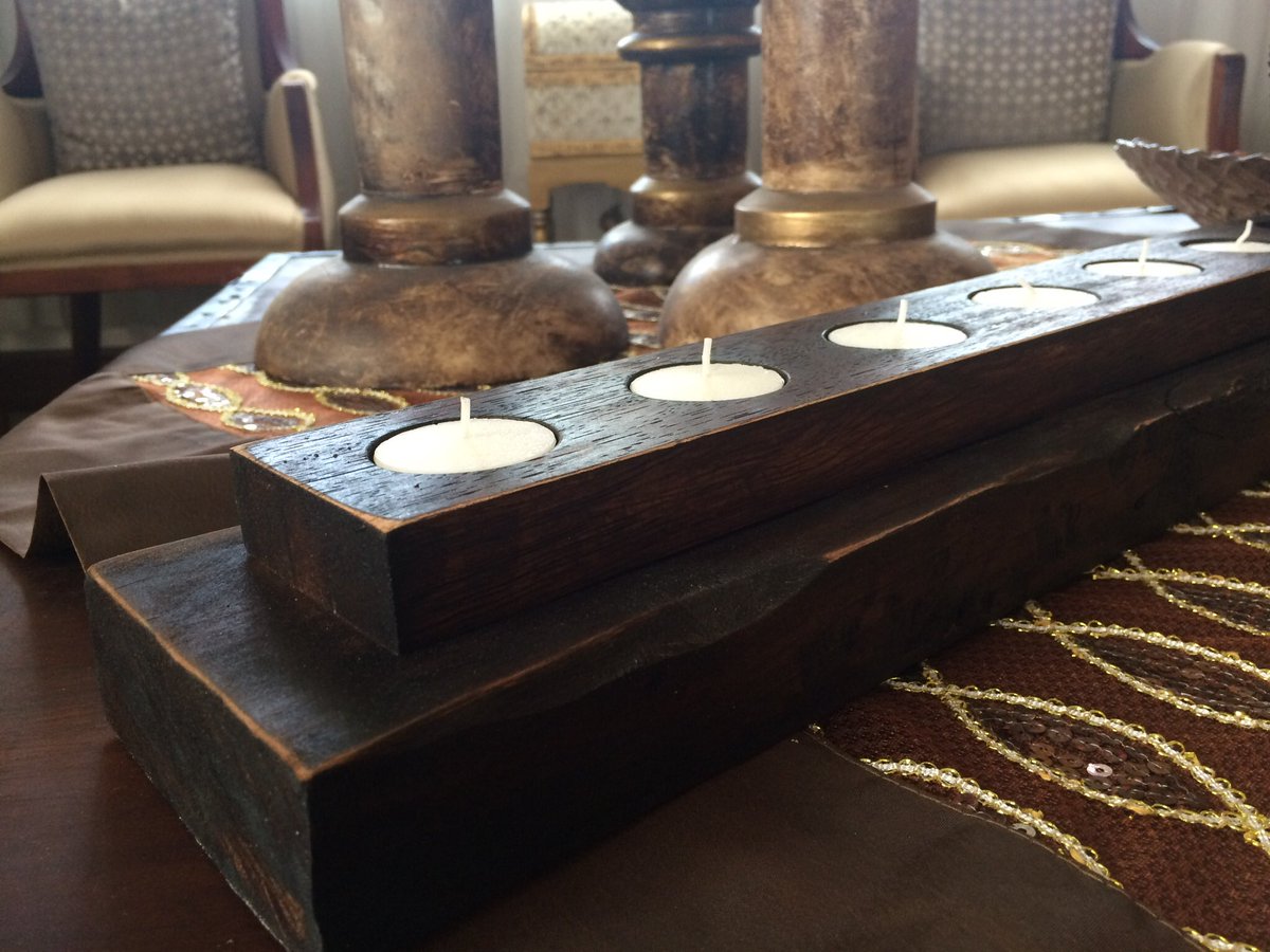 LaMarucha_'s tweet photo. Candelabro en madera reutilizada para 7 velas. https://t.co/xBjGAcdZQu