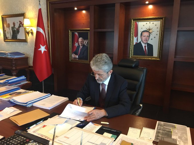 Resmi Twitter'da görüntüle