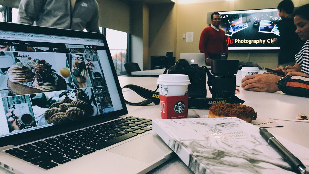 sjuphc's tweet photo. First meeting of SJU Photography club  members #sju https://t.co/jcE5hXvF64