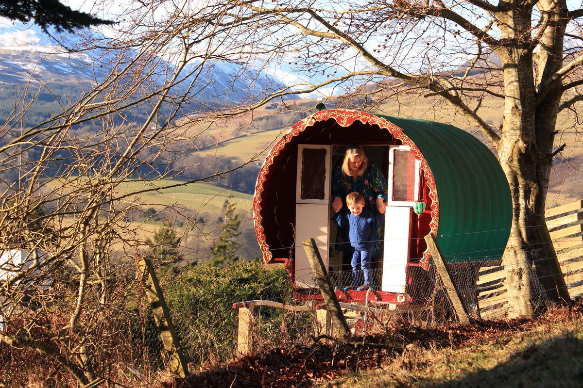susymcphee's tweet photo. gypsy caravan (n): a secret hideaway for writing your next bestseller, AKA playing with the grandson... https://t.co/ijbV4ZzEGI