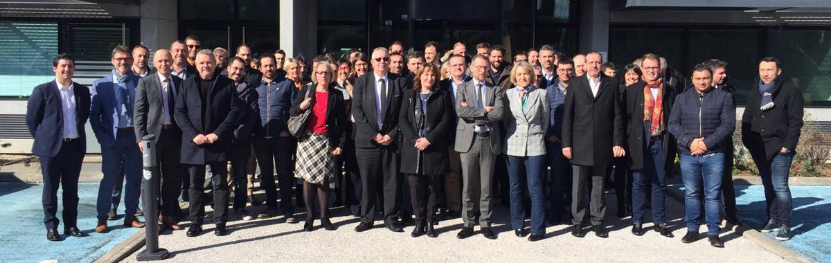 Pour vous les #Pros, #Commerçants, #Libéraux, #TNS &amp; #Auto-entrepreneurs, les Agents #AXA #SudOuest se mobilisent au sein du #Club #Promium. Aujourd’hui à <a href="/Toulouse/">Toulouse - Mairie et Métropole</a> et la semaine prochaine à <a href="/Bordeaux/">Bordeaux</a> @Delphmaison <a href="/nataubonnet/">Nathalie Aubonnet</a> <a href="/pdelaux/">Patricia Delaux</a>