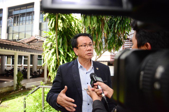 RUU Masyarakat Hukum Adat Akan Lindungi SDA Daerah dpr.go.id/berita/detail/…