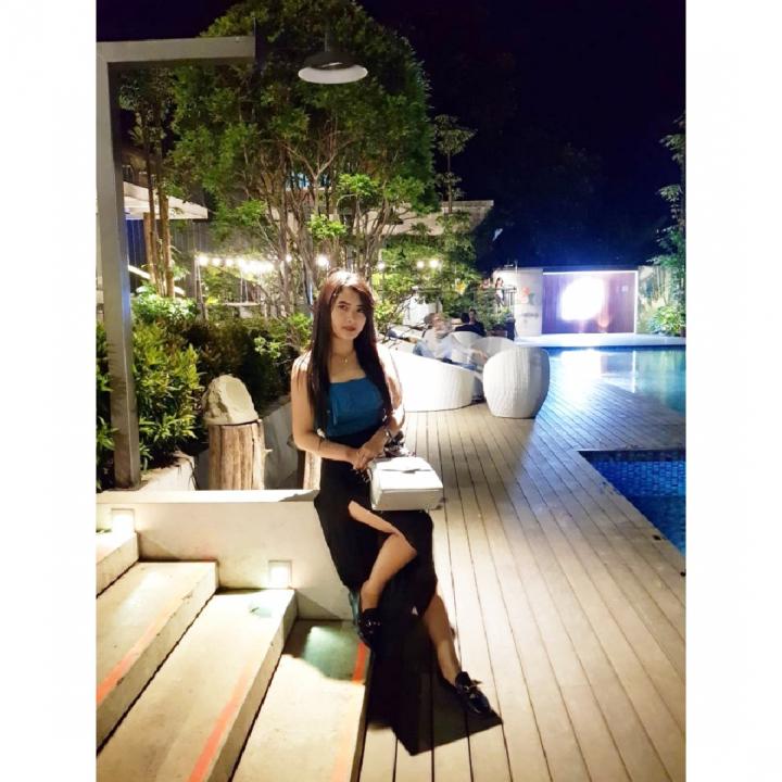 ayo pergi bersamaku on #BIGOLIVE bigo.tv/sid/2108379882…