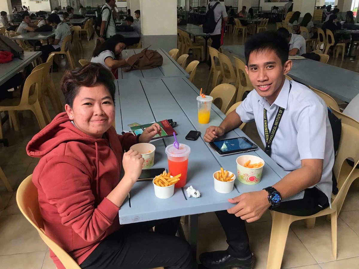 dunkin_cups's tweet photo. DUNKIN' CUPS SERVES IN TIP MANILA!
Thank you for having us TIP! π€
#dunkincups #TIP #flavoredfries #sipanddunkinacup #mondaysoldout https://t.co/e4odcjLyIr