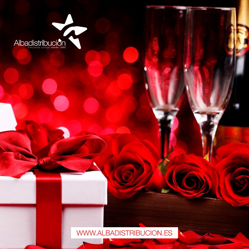 En San Valentin no te olvides de brindar con Champagne...

Un clásico que no pasa de moda en esta celebración albadistribucion.es/19-champagne