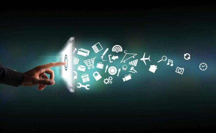 alaasaayed's tweet photo. My New Article: Examining State of Communications Endpoints Market, Key findings of Frost & Sullivan's new endpoints study: https://t.co/DlVQrX49T7 #ucoms #IPendpoints #IP_Phones #teamcollaboration #softphonrd #uc_clients #businessendpoints https://t.co/lsoOVjqcP5