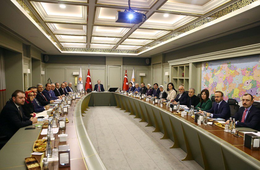 AK Parti MYK, Cumhurbaşkanı Erdoğan Başkanlığında Toplandı tccb.gov.tr/haberler/410/9…