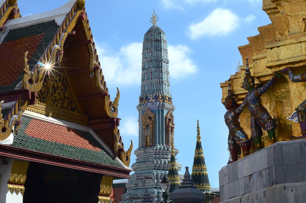 JackGunns's tweet photo. Thailand is so photogenic! https://t.co/P4xEpvq4ei #Thailand #Islands #Paradise #Travel #Buddhism https://t.co/VjYINUJhxx