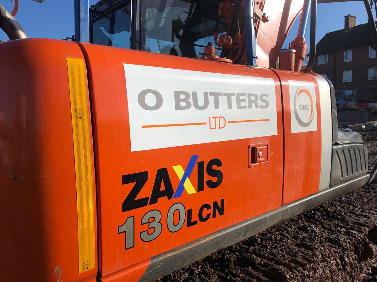 OllieButters's tweet photo. 2012 Hitachi ZX130 for sale, 7500 hours £POA https://t.co/YxraRKKVq5