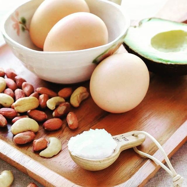 DizMikey's tweet photo. Reposting @comp_eat:
Foods to eat on a ketogenic diet

Learn about the foods to eat and avoid when following a ketogenic diet. We also look at some tips for following the diet, and possible side effects.  https://t.co/mUEJmD9rNX

#compeat #healthy #health #nutrition https://t.co/CEetZimpbB