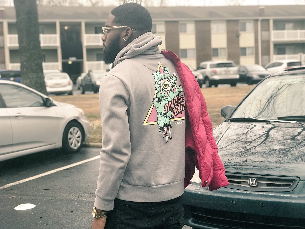 RenzGotBounceee's tweet photo. I just need a blessing, sick and tired of stressing ππΎπ #FebruaryFinest #ChocolateGoodForTheHealth #RealMenWearPink https://t.co/zluykDaHyB