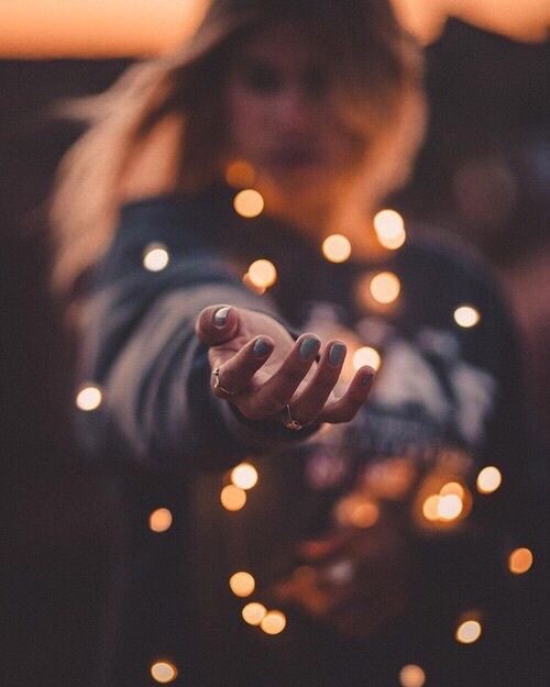 SveTlchk's tweet photo. "Да 
Я смотрю мы вот и разные где-то
Но сути не меняет
Мы даже не спорим
И не пытаемся! 
Нам просто приятно общаться и делиться своими мыслями.
Невероятно, что этого хватает нам с тобой
Мы ничего не требуем друг от друга 
И мы счастливы, когда вместе" https://t.co/wBpjpv4vzd