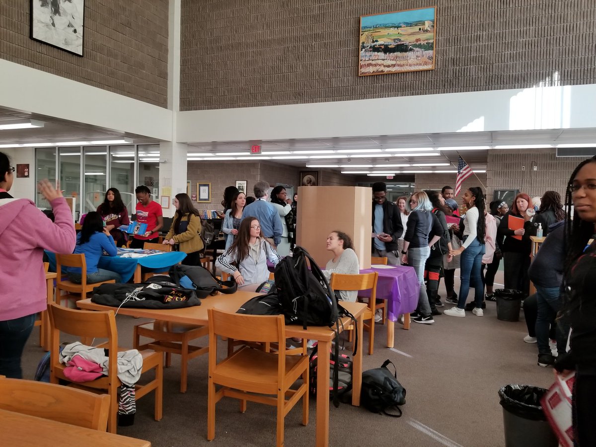 lucyhmiller's tweet photo. The first annual #HBCU fair @AHSlib https://t.co/qShWGnWvS8