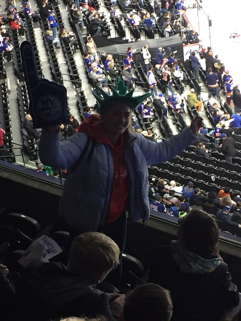 CBHSGeog's tweet photo. Mon the NY Islanders 🥅🏒@coatbridgehigh https://t.co/rAVjIX9kAC